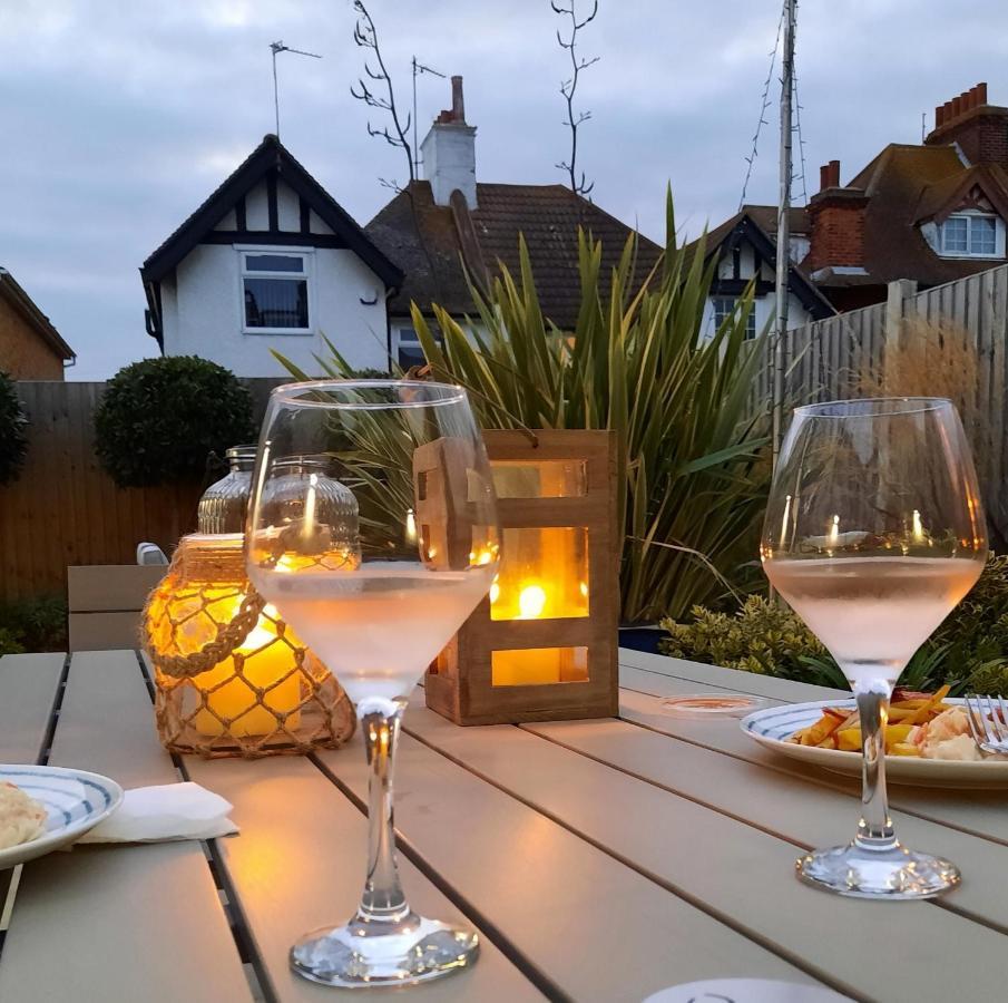 Viva Guest House Clacton-on-Sea Eksteriør billede